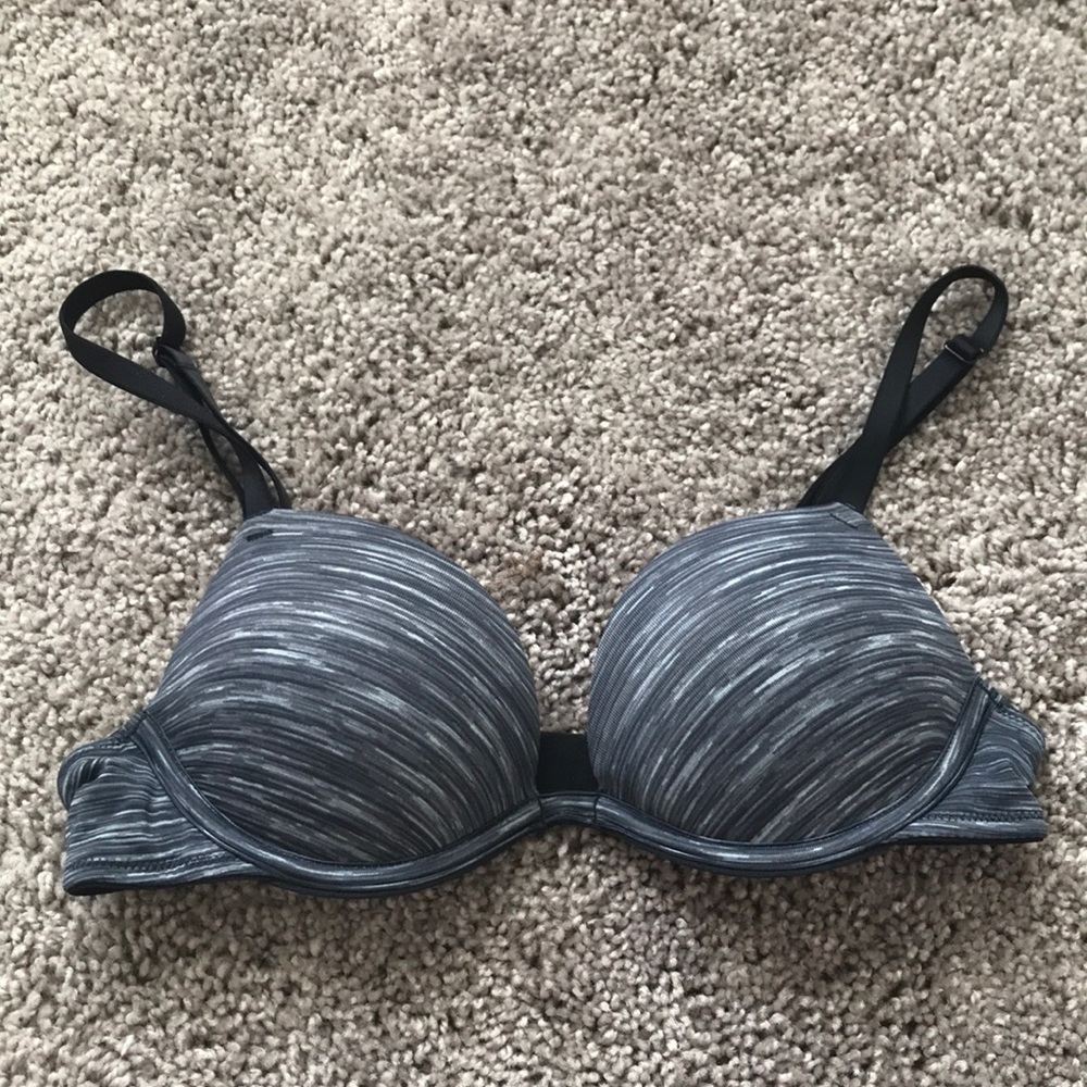 PINK Wear everywhere push up bra 32AA